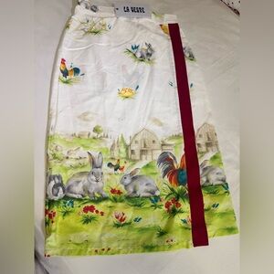 White Floral Farm-Print Midi Skirt with Maroon Trim